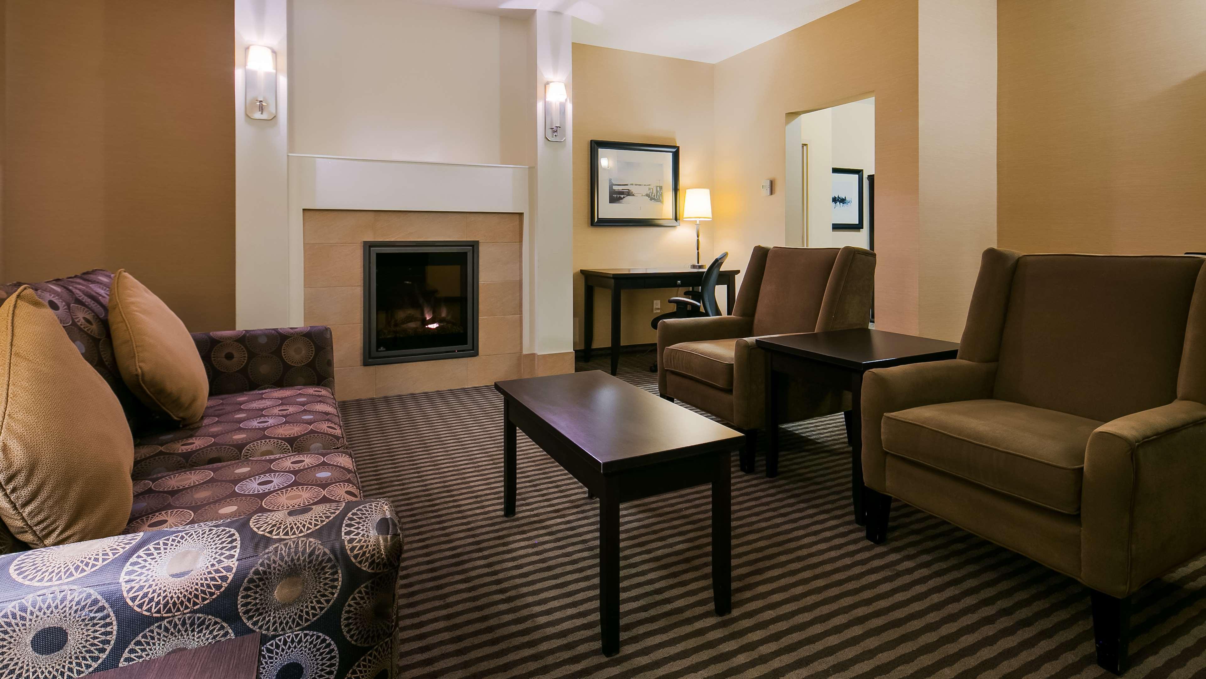 Best Western Sunrise Inn & Suites Stony Plain Exteriör bild
