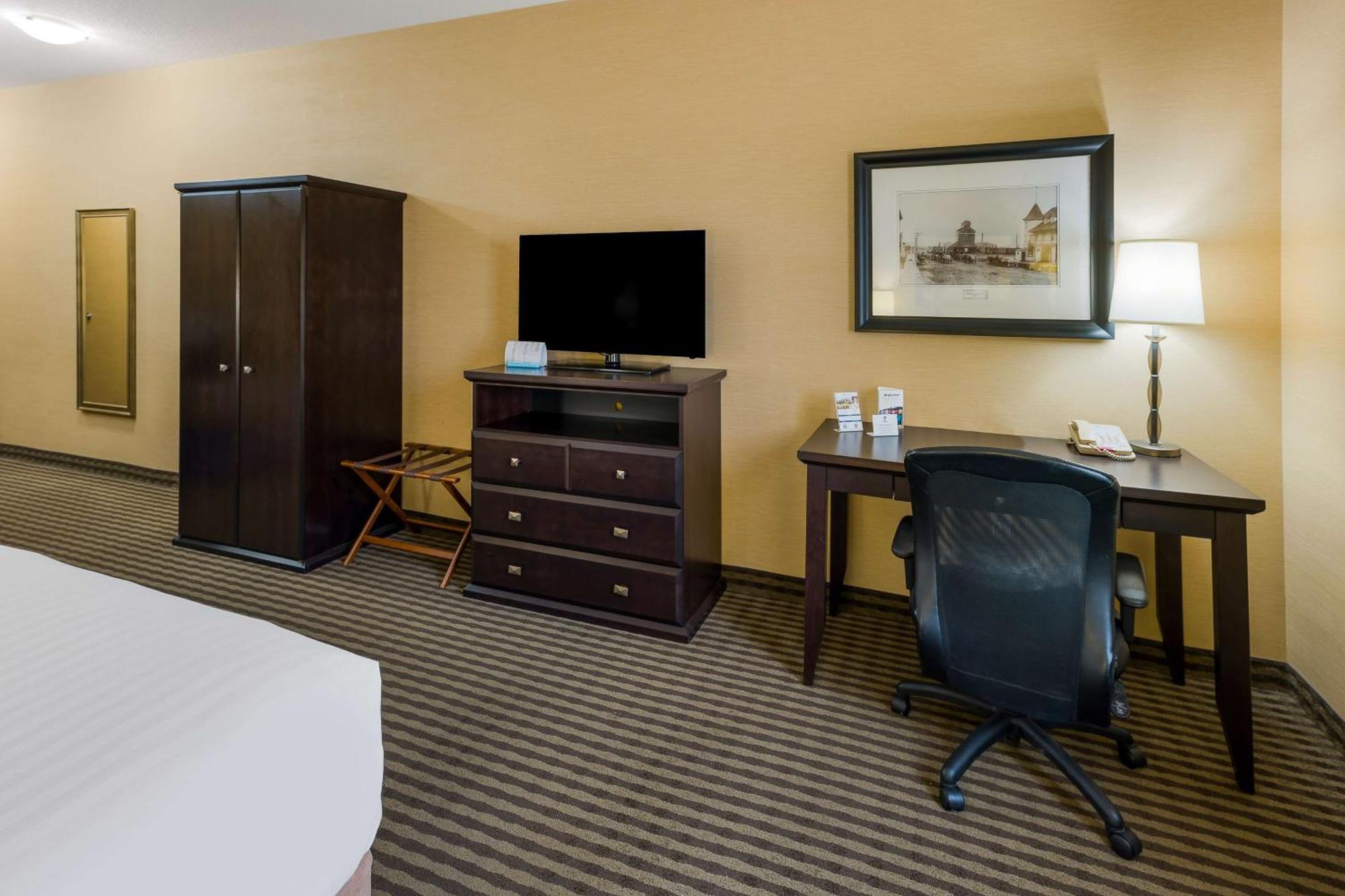 Best Western Sunrise Inn & Suites Stony Plain Exteriör bild